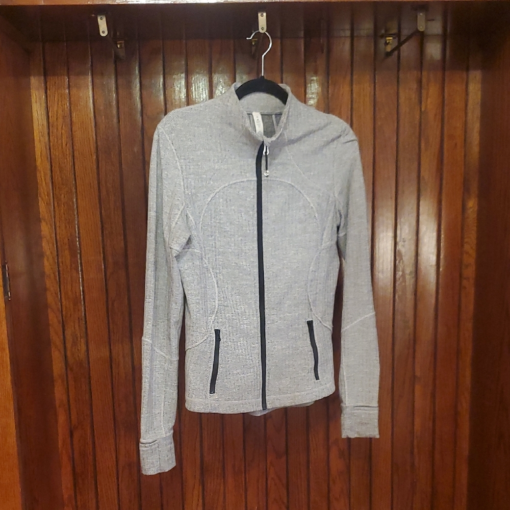 LULULEMON SIZE 10 Women's White With Black Stripes Jacket